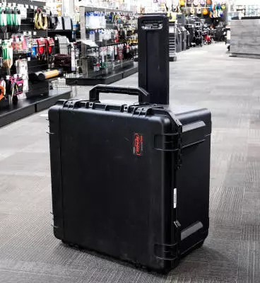 SKB - iSeries Empty Pull Case with Wheels - 24x24x14''